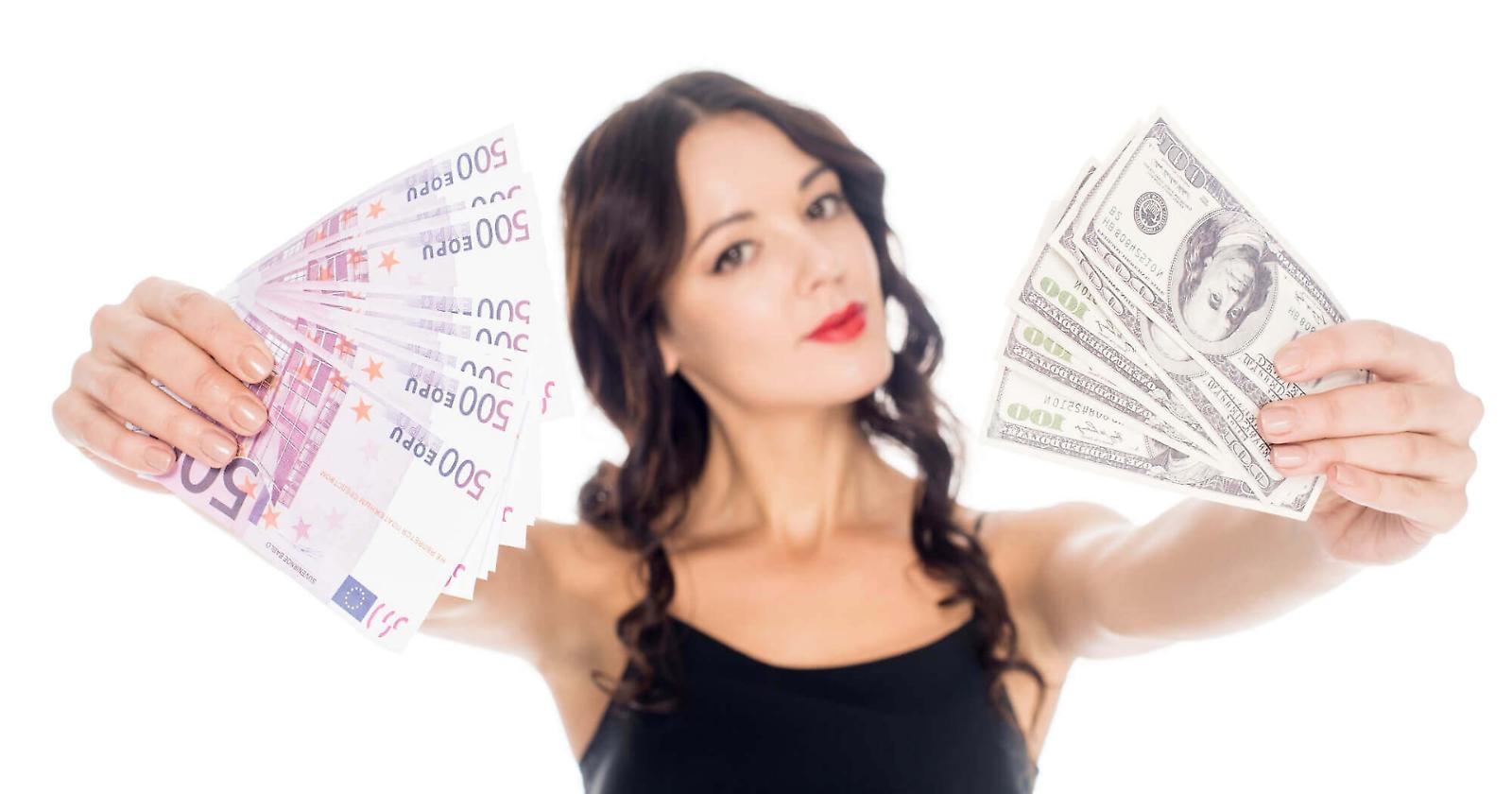 Analisi delle dinamiche di cambio tra Euro e Dollaro