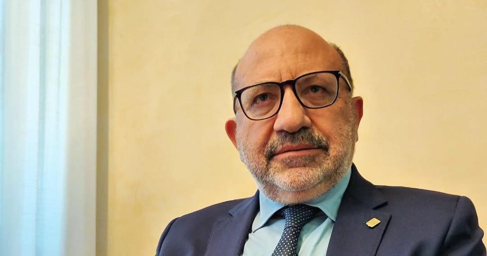 Latronico cala il sipario sul palcoscenico di Cifarelli: "Propaganda sulla pelle dei cittadini"