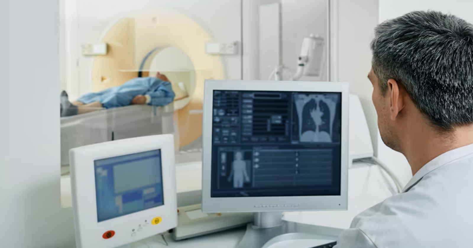 Esaminate 17mila tac e risonanze provenienti da Asl e ospedali di Bari, Foggia e Lecce: 4 su 10 non servono  