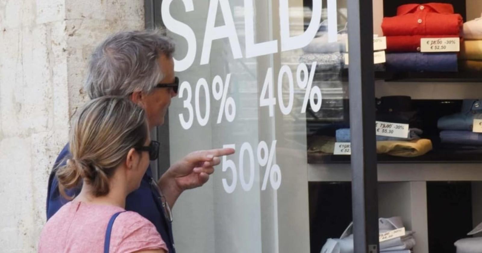 Saldi estivi, Potenza e Matera scaldano i motori del commercio