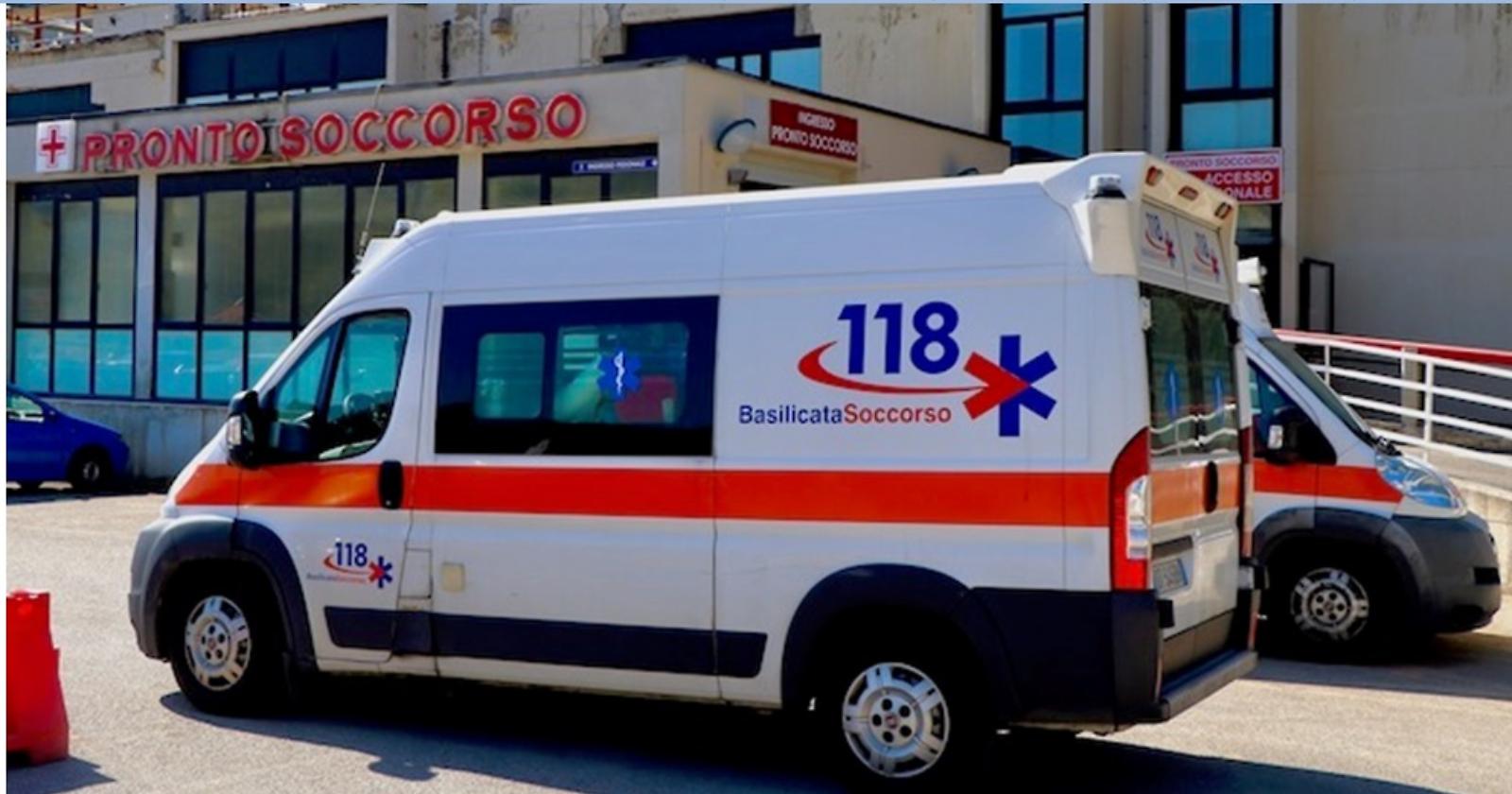 Incidente a Matera, sulla strada per il mare: muore una donna di 45 anni