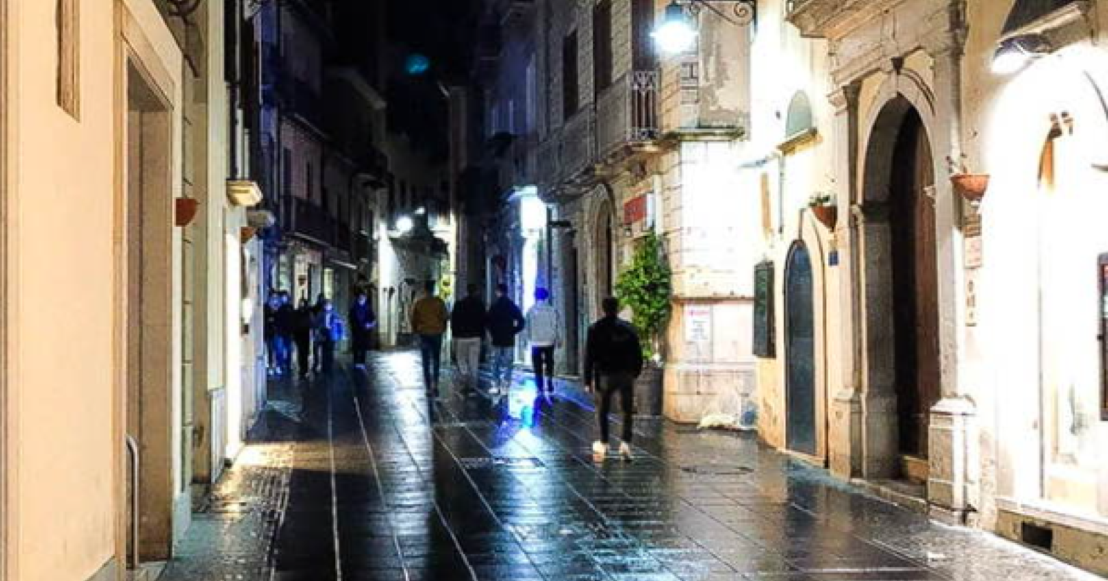 Via pretoria? A Potenza un deserto commerciale travestito da via dello shopping