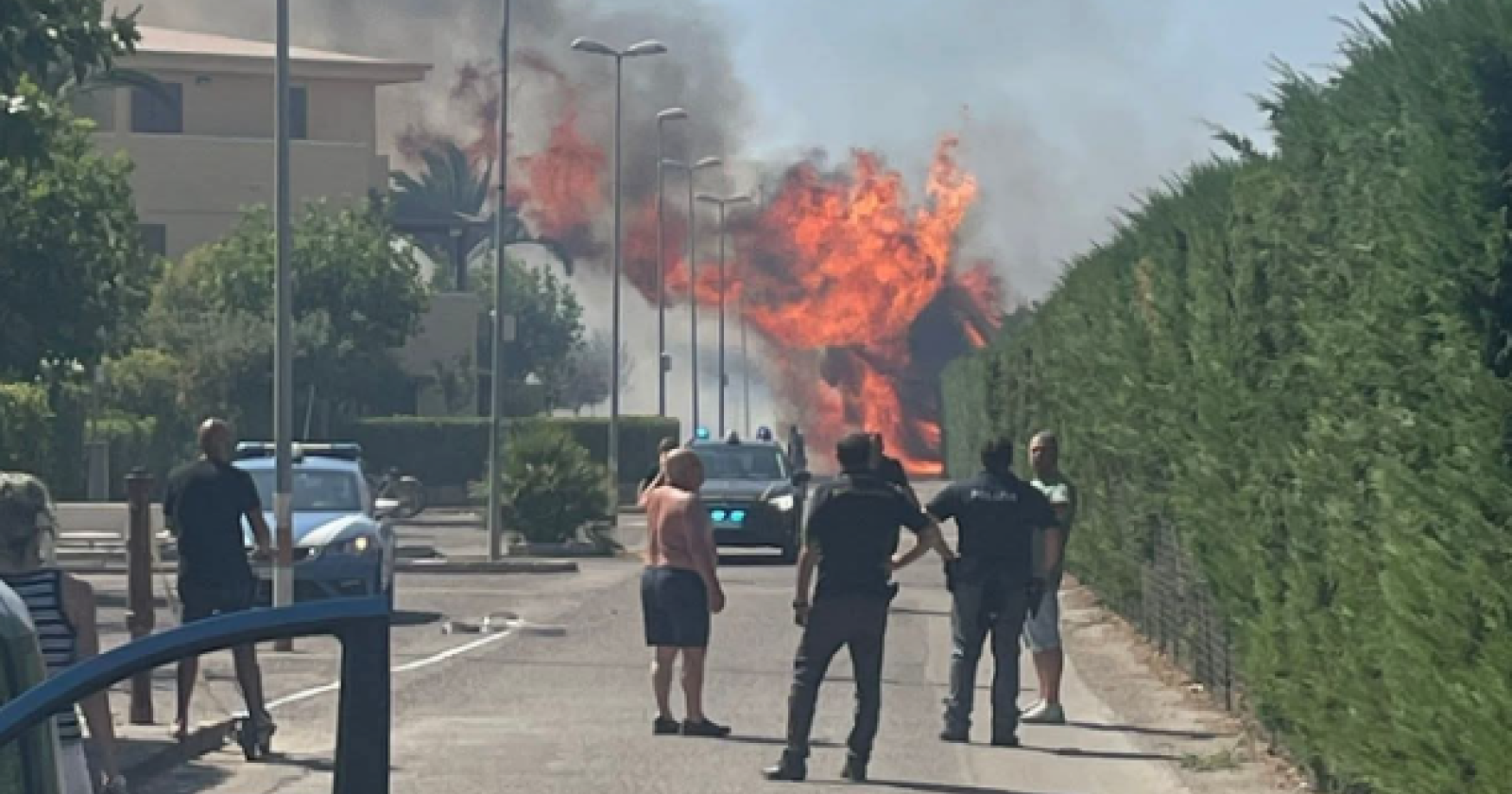 Fiamme e terrore a Metaponto, la Procura di Matera indaga sull'origine degli incendi