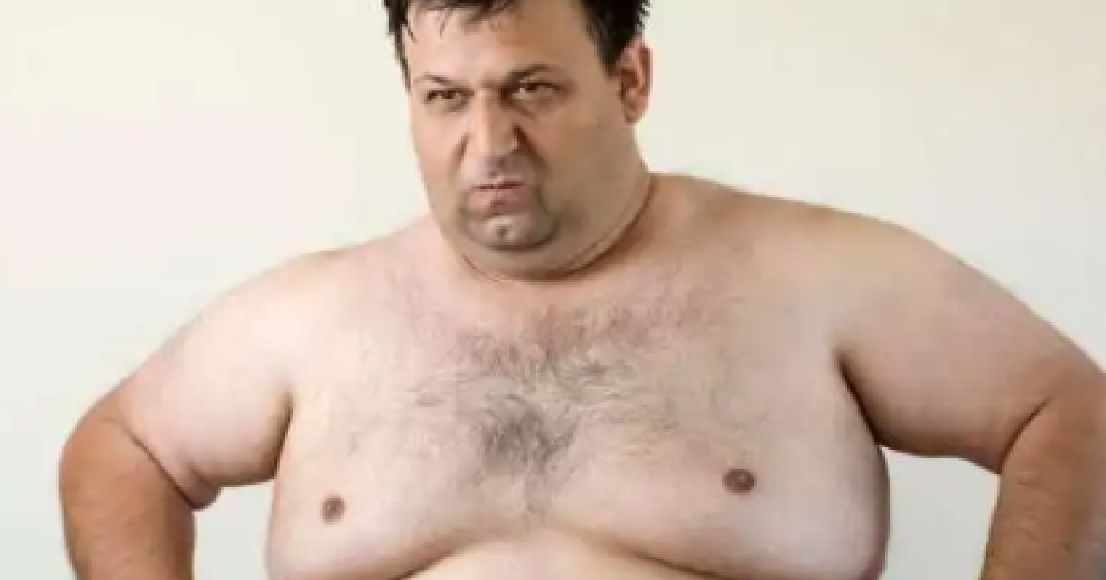 E pure agli uomini spuntano le tette