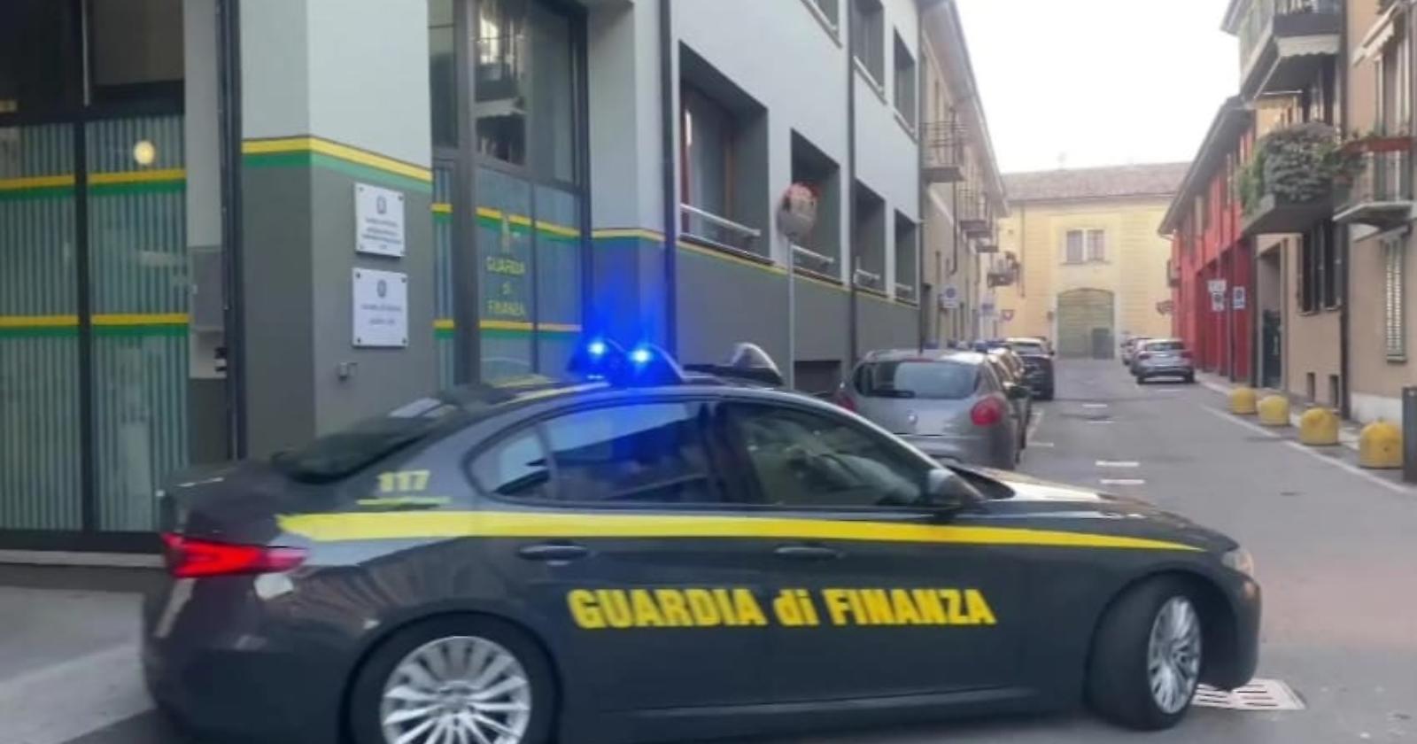 Scandali e sospetti: la politica locale da destra a sinistra, da Nord a Sud, nella morsa della giustizia