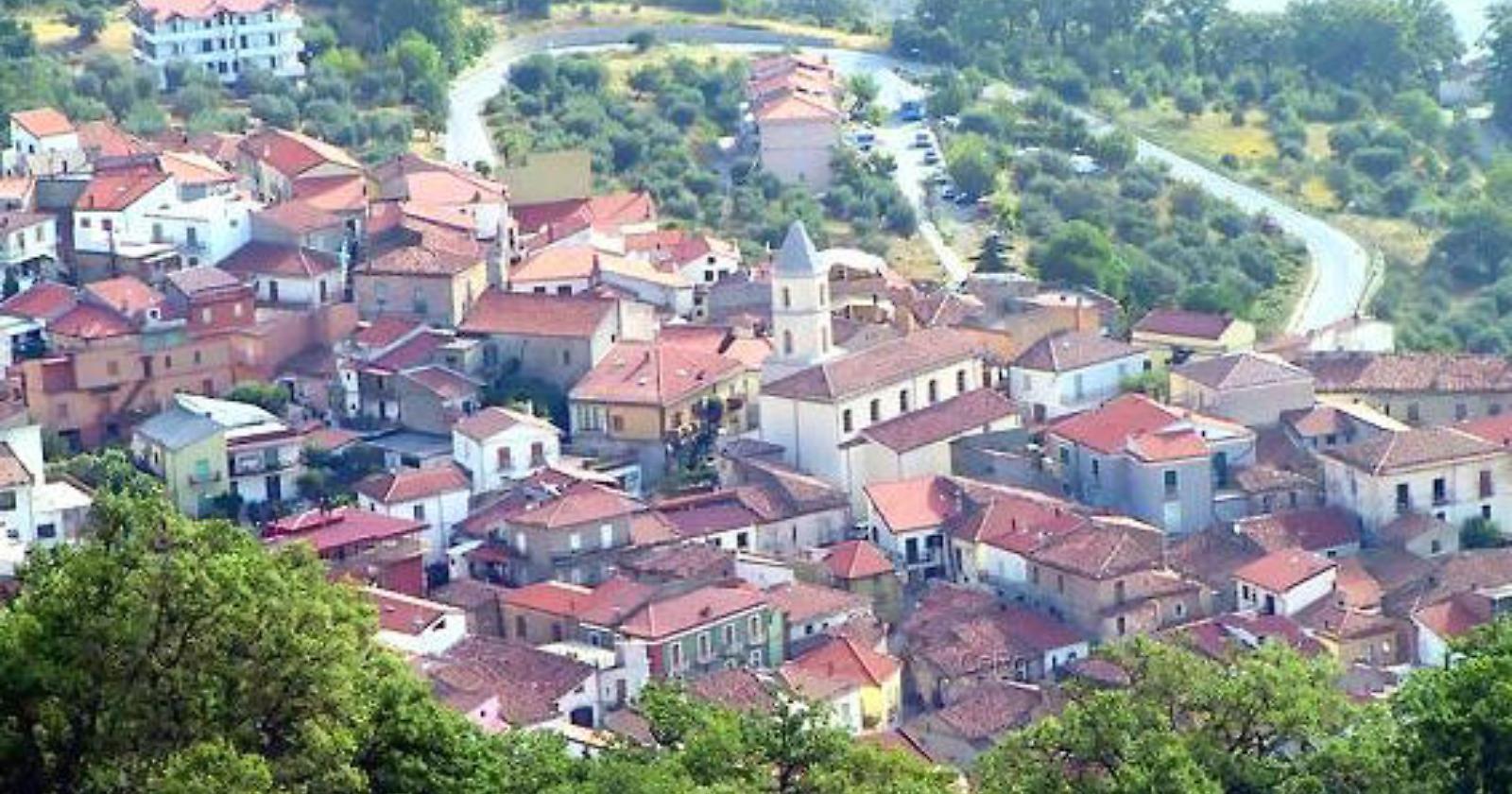 Piccolo borgo, grande racconto: registi e antropologi raccontano San Costantino Albanese