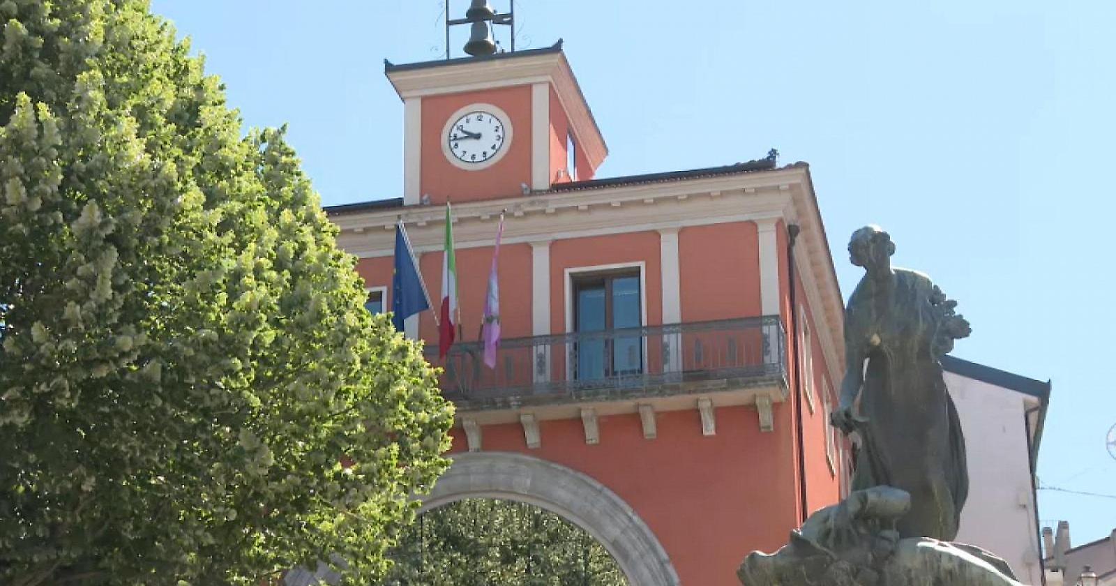 Dolore immenso a Tito e Novara: Italia sconvolta dal tragico incidente sull'A4