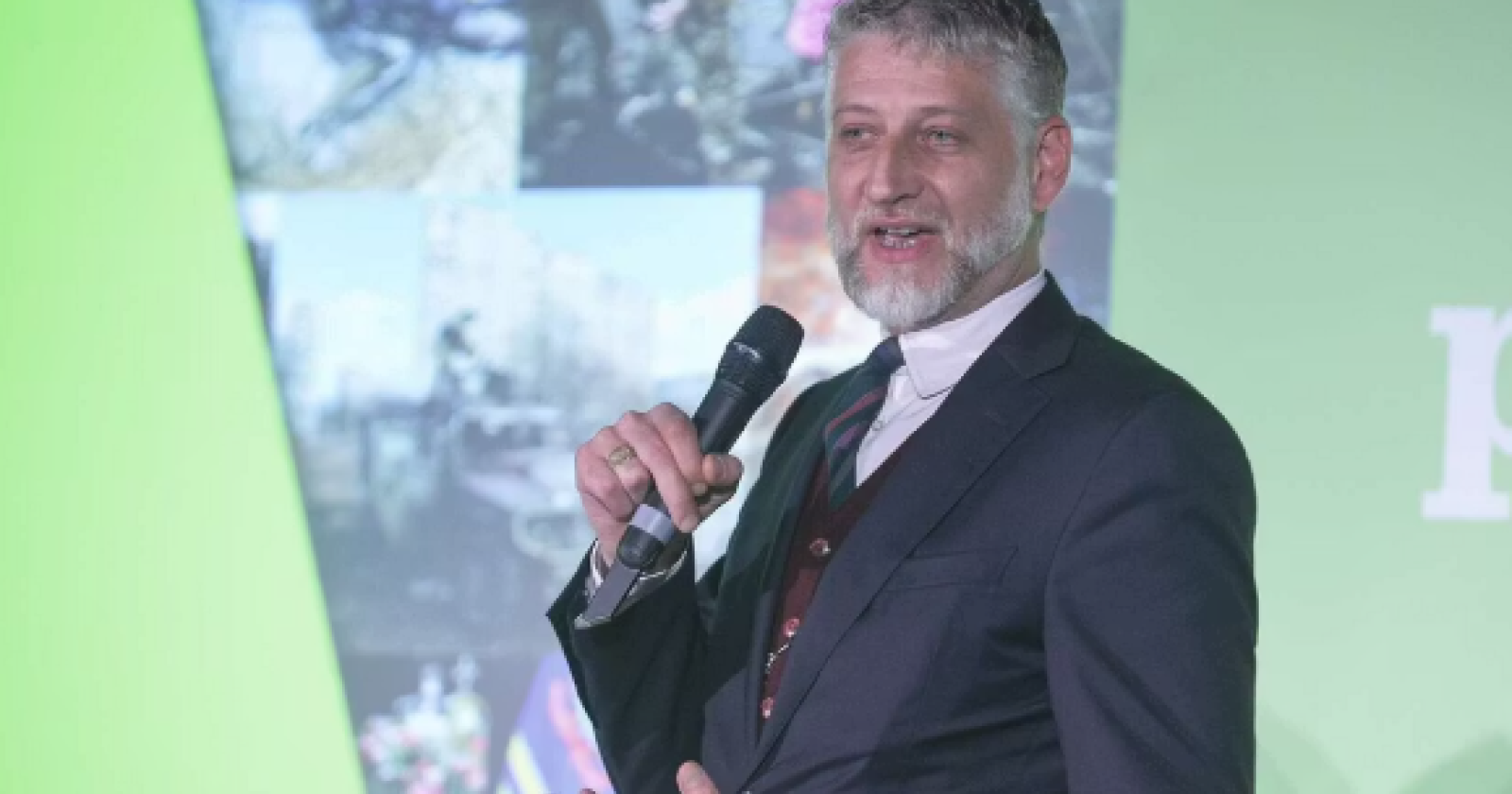 Capitale italiana del libro 2026: il ministro Giuli nomina la giuria, in corsa il Comune di Tito