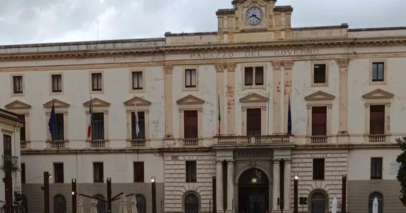 Somministra alcol a un minorenne: bar del centro storico di Potenza chiuso per 15 giorni
