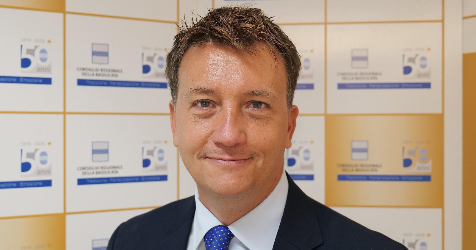 Potenza, l'affondo di Galella (FdI): "L'intelligenza artificiale può ridicolizzare un’intera istituzione? Si"