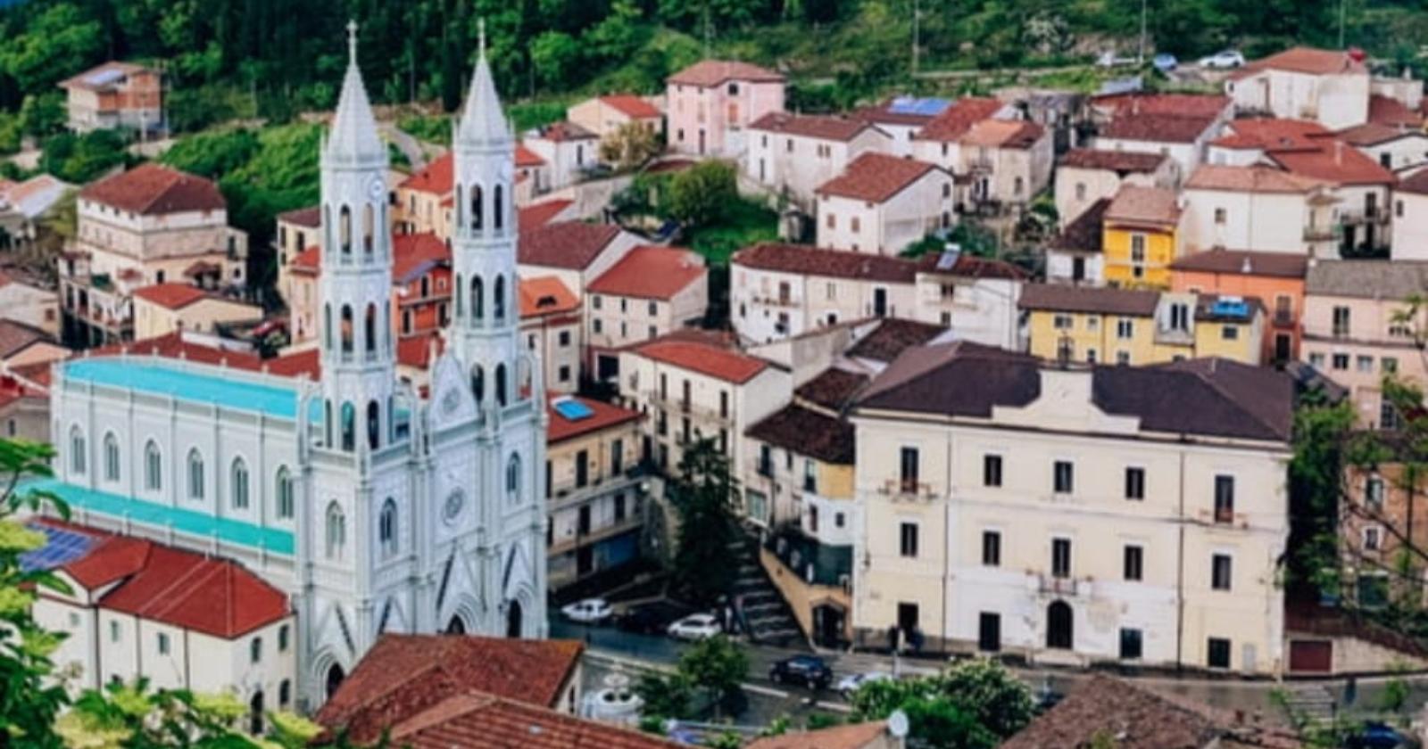 Dalla Campania un modello di turismo che la Basilicata dovrebbe osservare: così “Valle delle Radici” accende Padula e Montesano