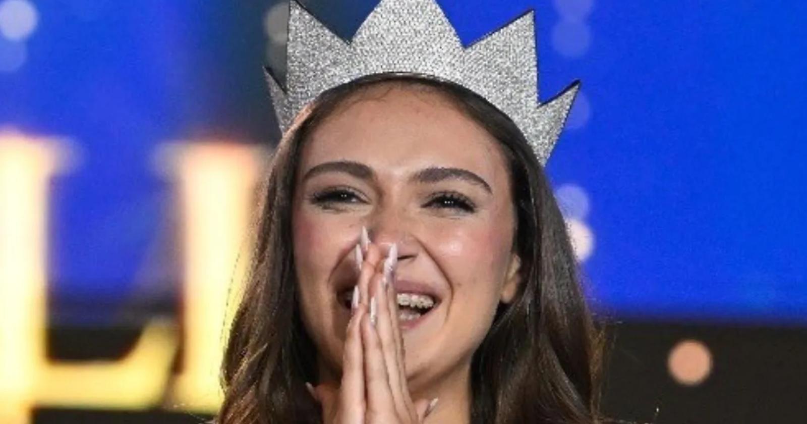 Katia Buchicchio è Miss Italia 2025: la 18enne lucana, originaria di Anzi, conquista la corona