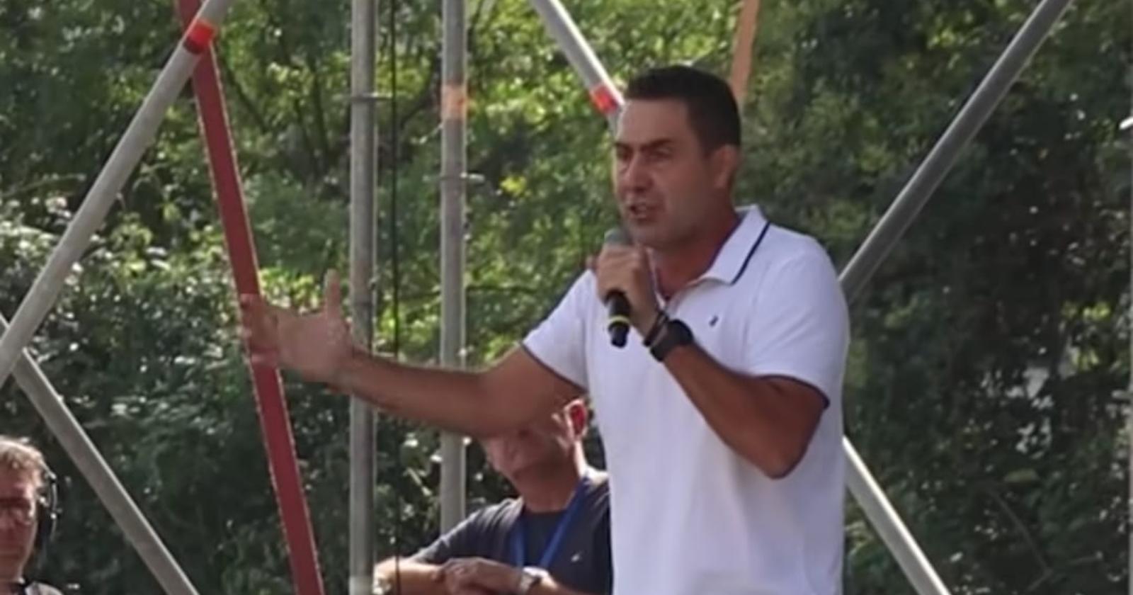 Da Pontida una Lega a trazione Vannacci: "Non ci arrendiamo alla società meticcia"