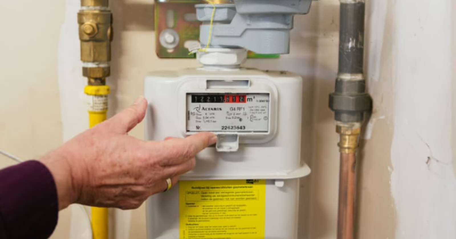 Termosifoni accesi, portafogli svuotati: dal 2015 aumento del 40 per cento per il gas