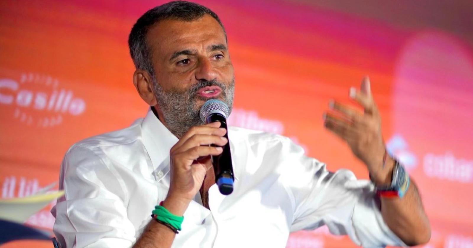 Decaro guarda con sospetto ai consiglieri regionali uscenti che si riciclano nelle liste civiche a suo sostegno: «Non sono il loro leader»
