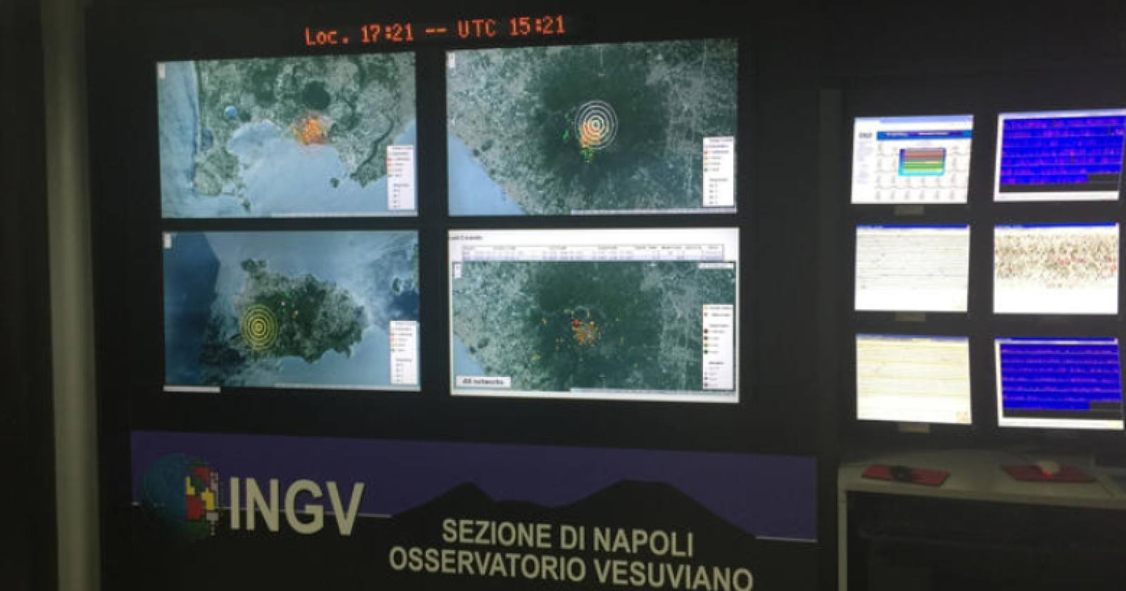 Trema l’Irpinia, notte di paura ma nessun danno. Cittadini in strada: "Abbiamo rivissuto l’incubo del 1980"