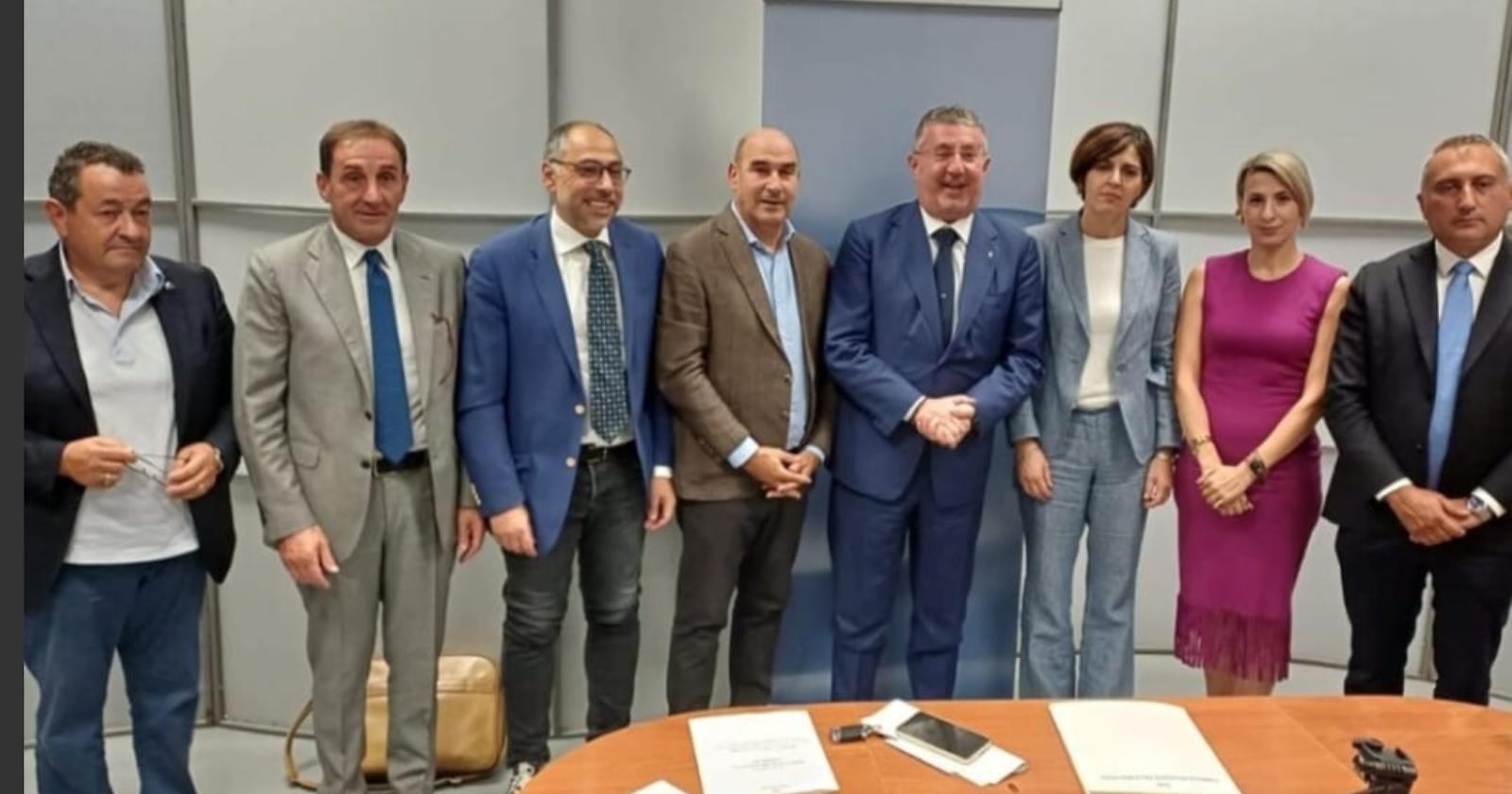 L’opposizione difende Cervellino e attacca Bardi: "Si occupi dei problemi dei lucani"