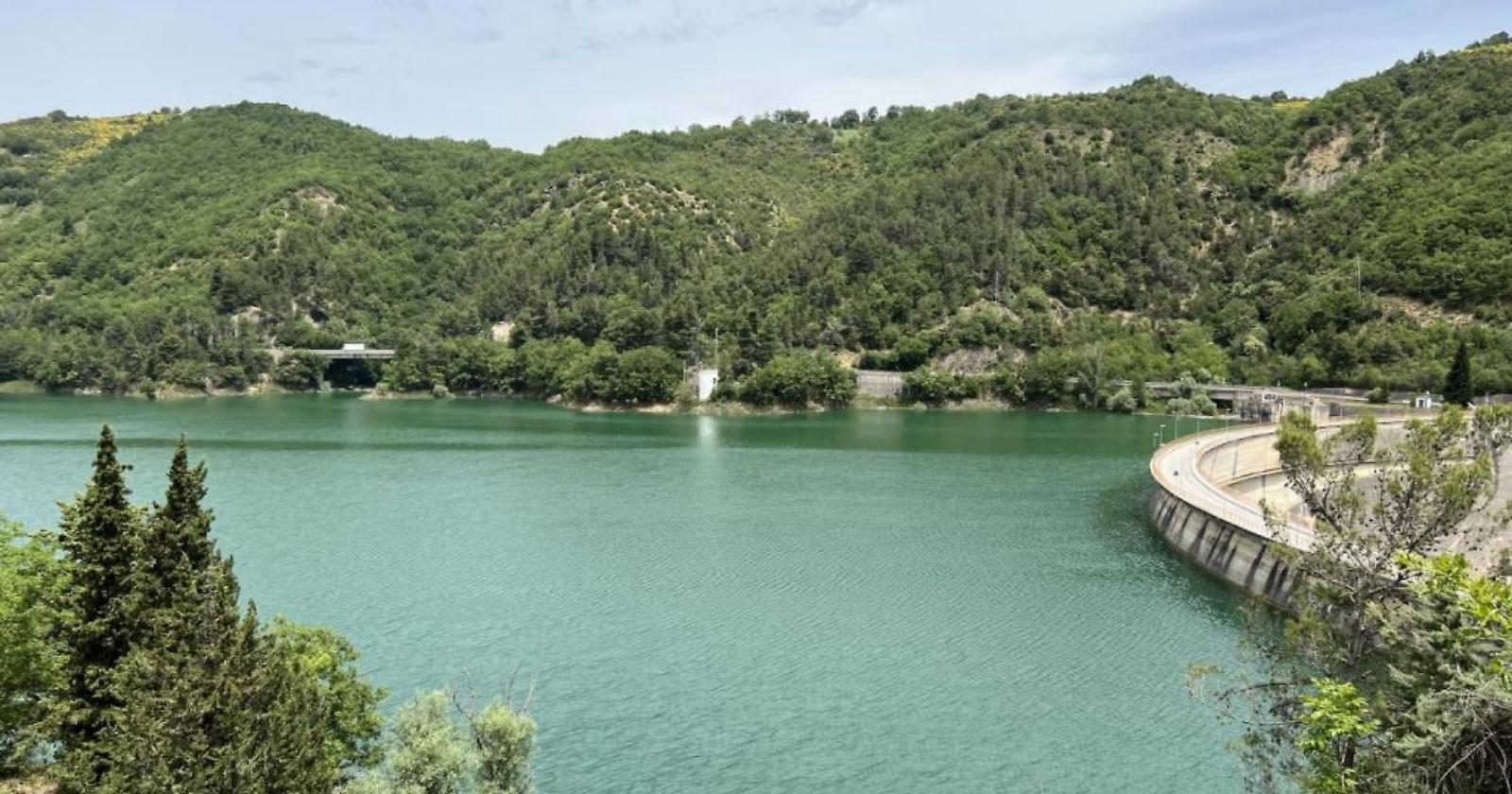 Acquedotto Pugliese chiude i rubinetti ai cittadini lucani con l'acqua che prende dalla Basilicata