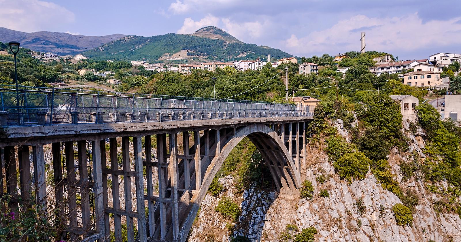 Ponte del Pianello, simbolo di Muro Lucano: 1,7 milioni per il restauro