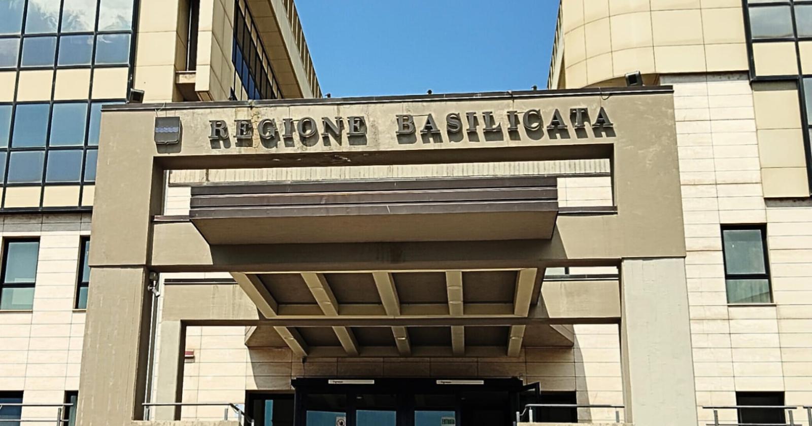 Smart Paper, Via Verrastro fissa tre punti irrinunciabili: sede a Potenza, salari garantiti e nessun taglio 