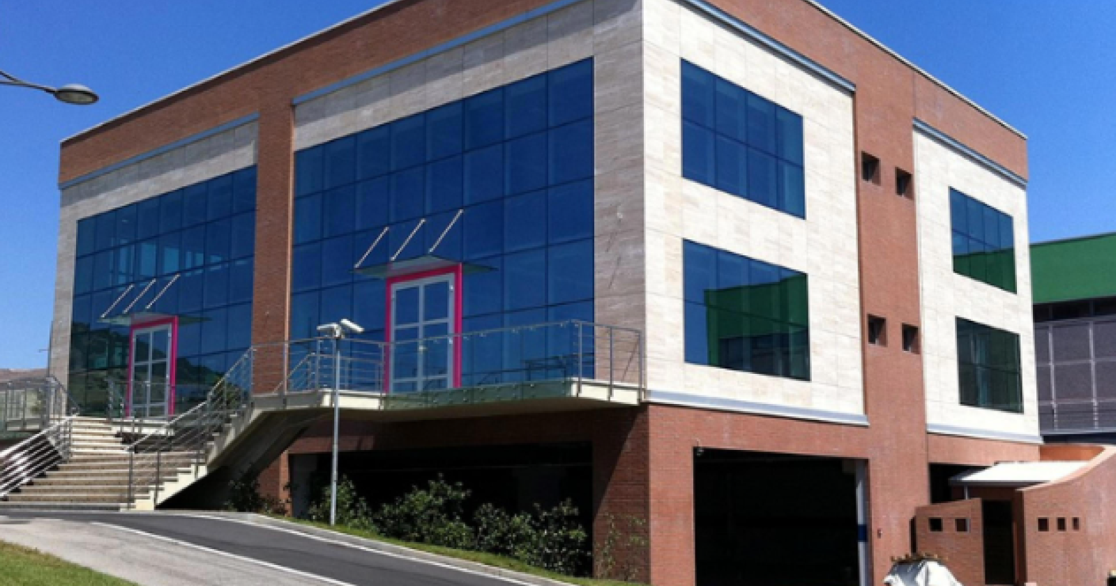 Vertenza Smart Paper: “Basta rinvii, si gioca con il futuro di 407 lavoratori”, la denuncia di Nardella (Lega)