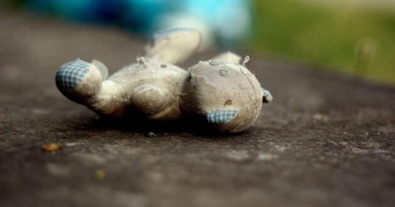 Oltre il silenzio: ad Anzi l’appello per salvare i bambini dai genitori violenti