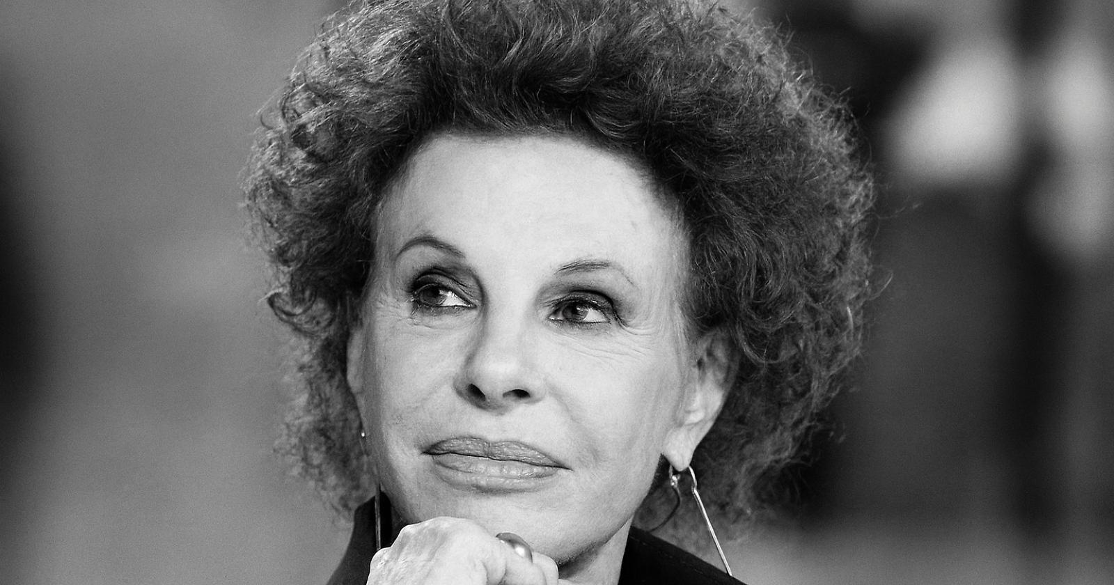 Ornella Vanoni: una donna spettinata, sempre un passo dalla follia