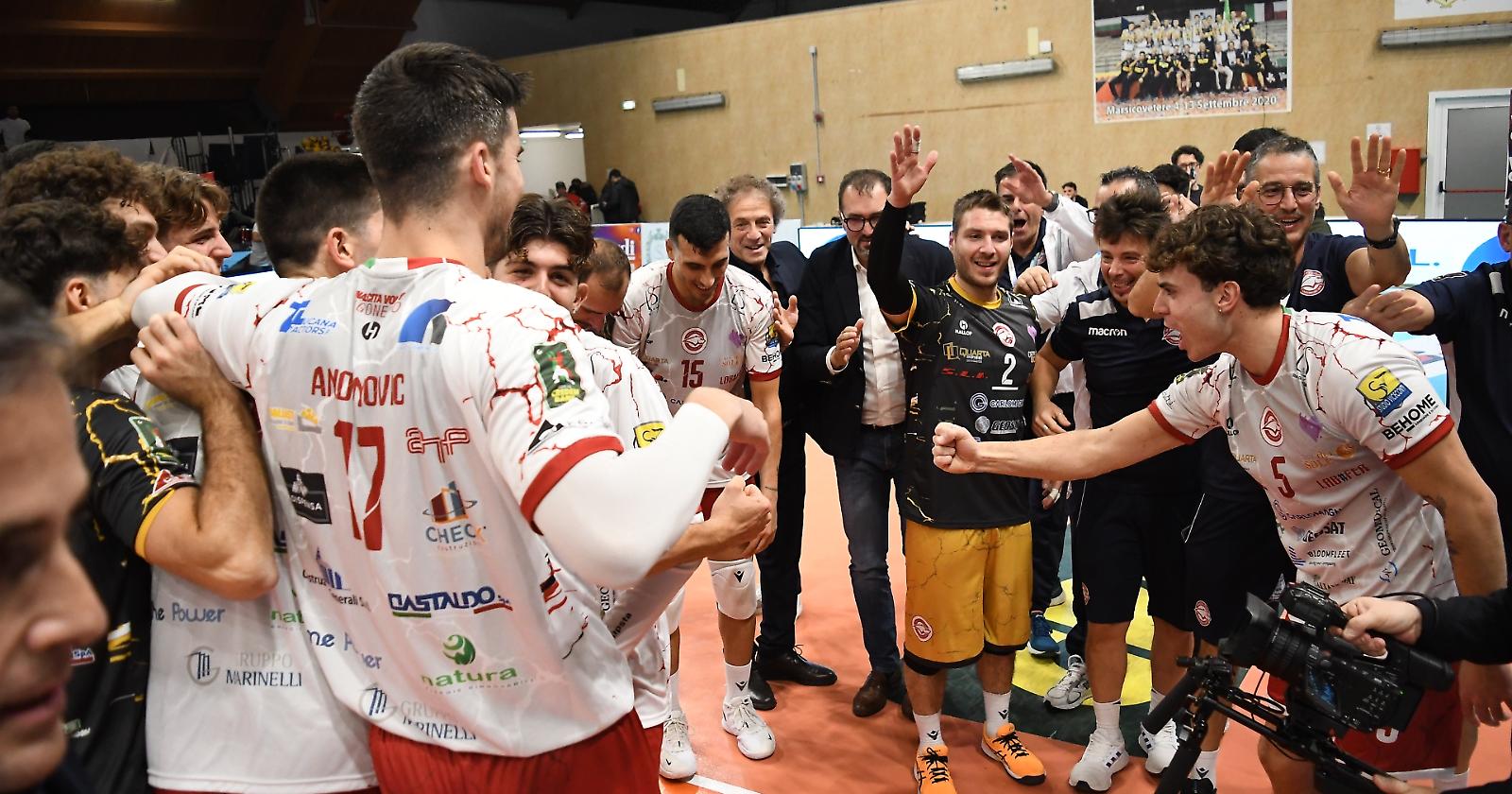 La Rinascita Lagonegro attesa al Pala De Andrè: domani la gara con la Consar Ravenna