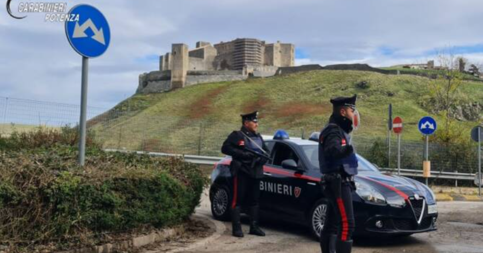 Violenza domestica nel Vulture-Melfese: i Carabinieri salvano madre e figlio, arrestato il compagno