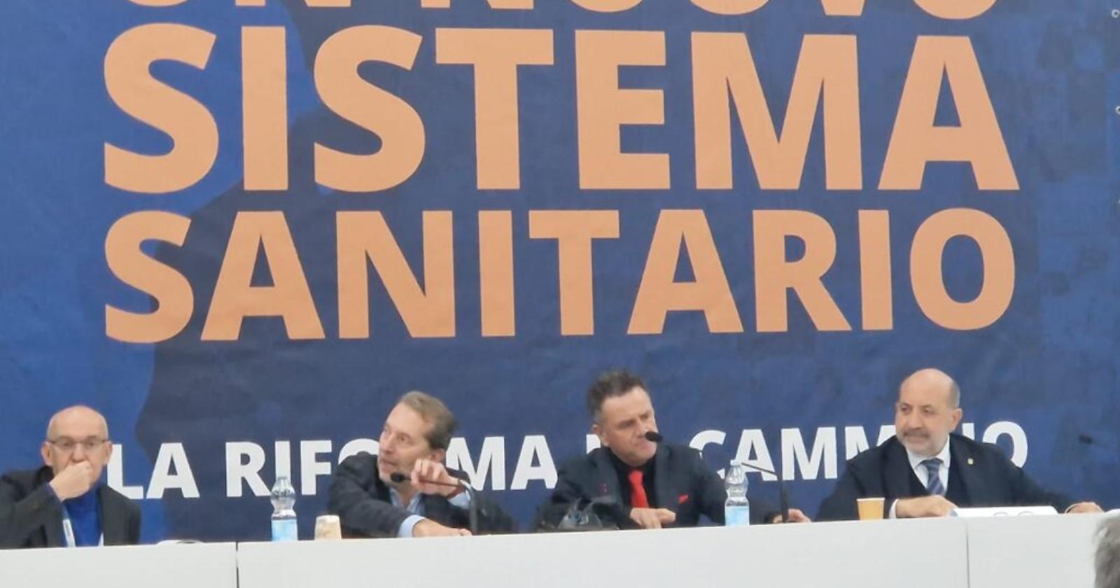 Latronico al Forum di Arezzo: più prevenzione e più territorio nel nuovo Piano sanitario