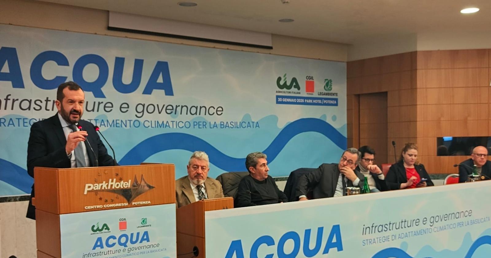 Coordinamento e interconnessione dei bacini: la politica idrica secondo Pepe 