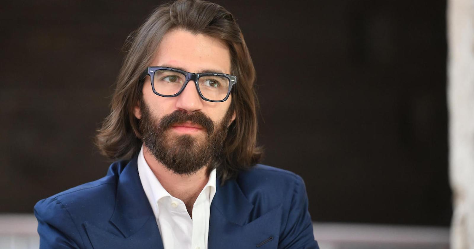 Il Figlio, lo Specchio e la Cassaforte, ovvero: come si eredita un impero senza ereditare il genio