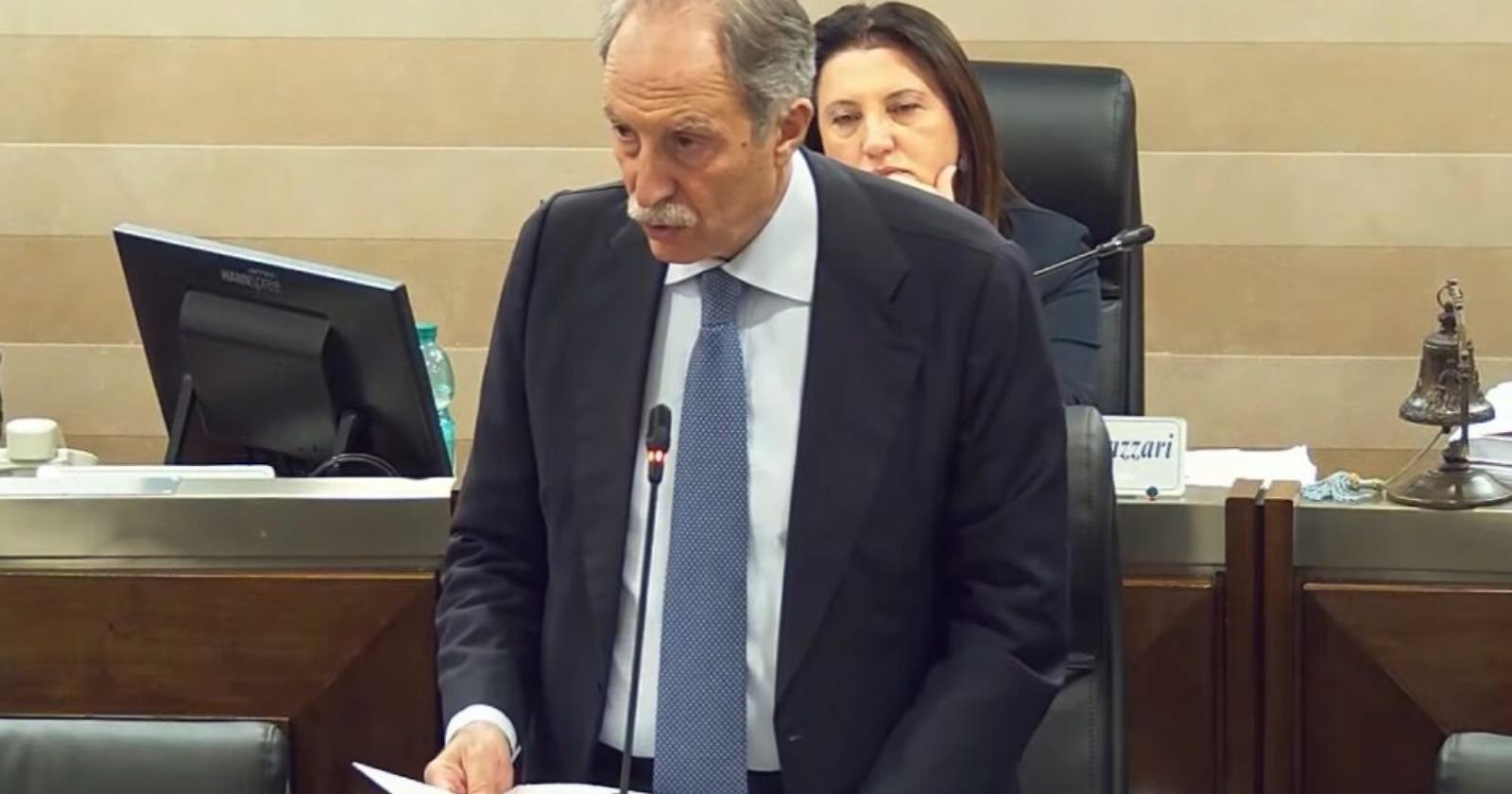 Indennit&agrave; differita: il governatore Bardi annuncia al Consiglio regionale la sua rinuncia personale