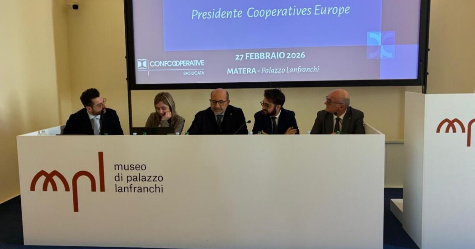 Latronico al convegno Confcooperative: &ldquo;Il futuro dei territori passa dalla cooperazione&rdquo;