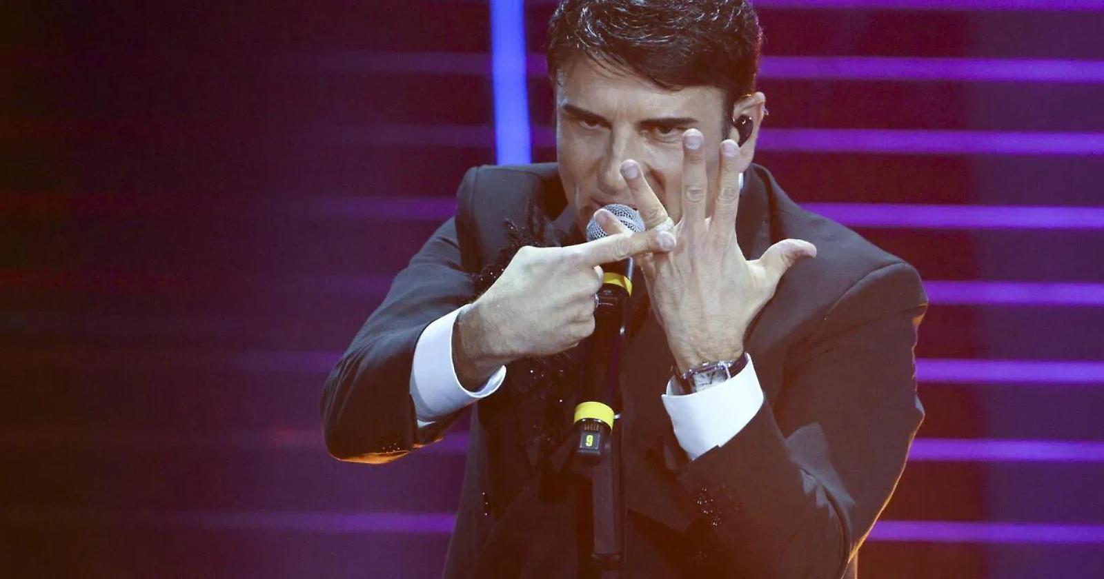 All'Ariston il karaoke di Stato e l&rsquo;estetica del riuso