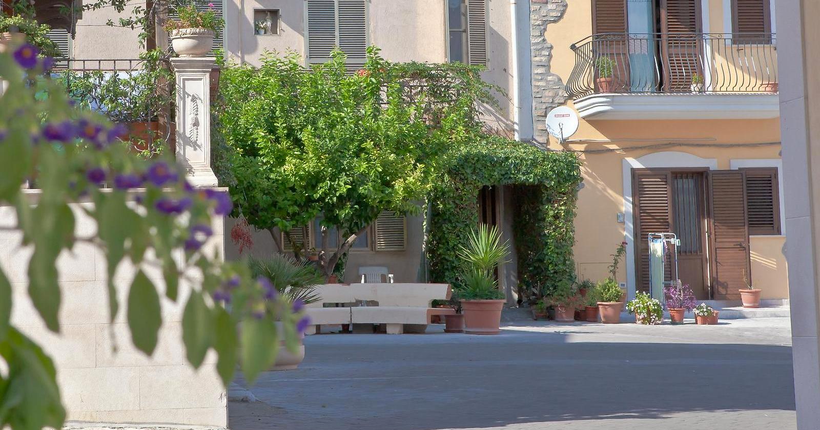 Tragedia a Castelluccio dei Sauri: muore bimbo di 10 anni per arresto cardiaco, comunit&agrave; sconvolta