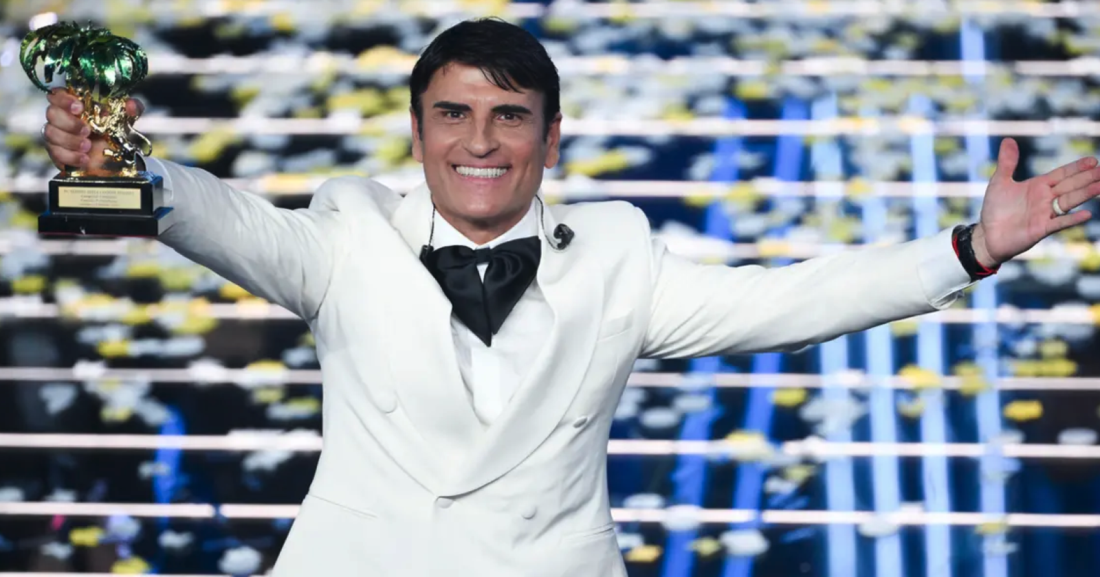 All'Ariston il trionfo dell&rsquo;impiego e la santificazione del rito