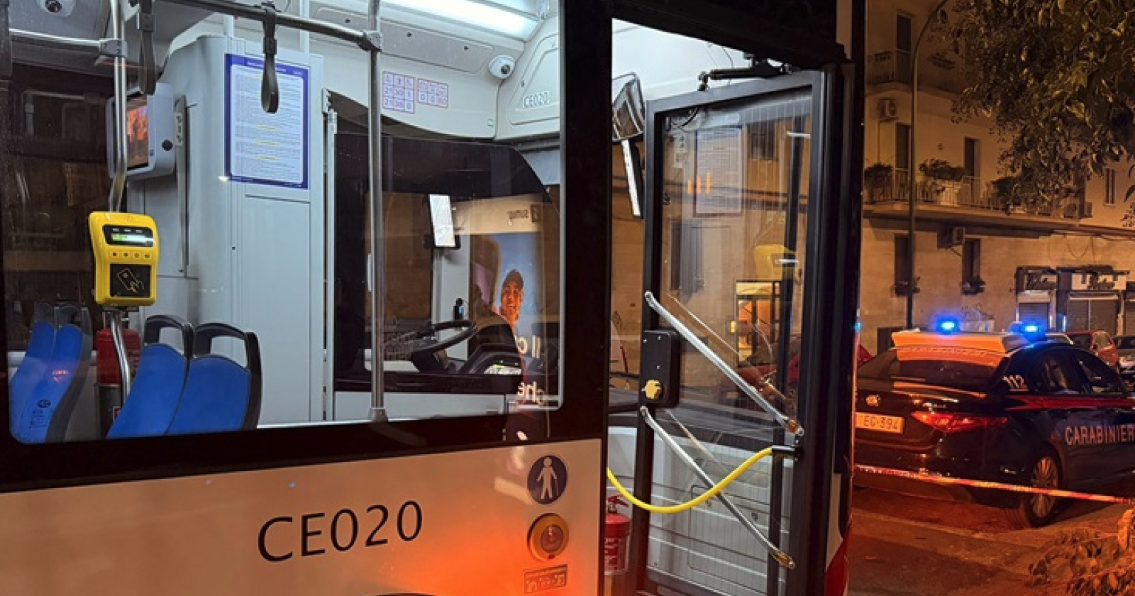 Il perimetro del vuoto: cronaca di un'aggressione ordinaria