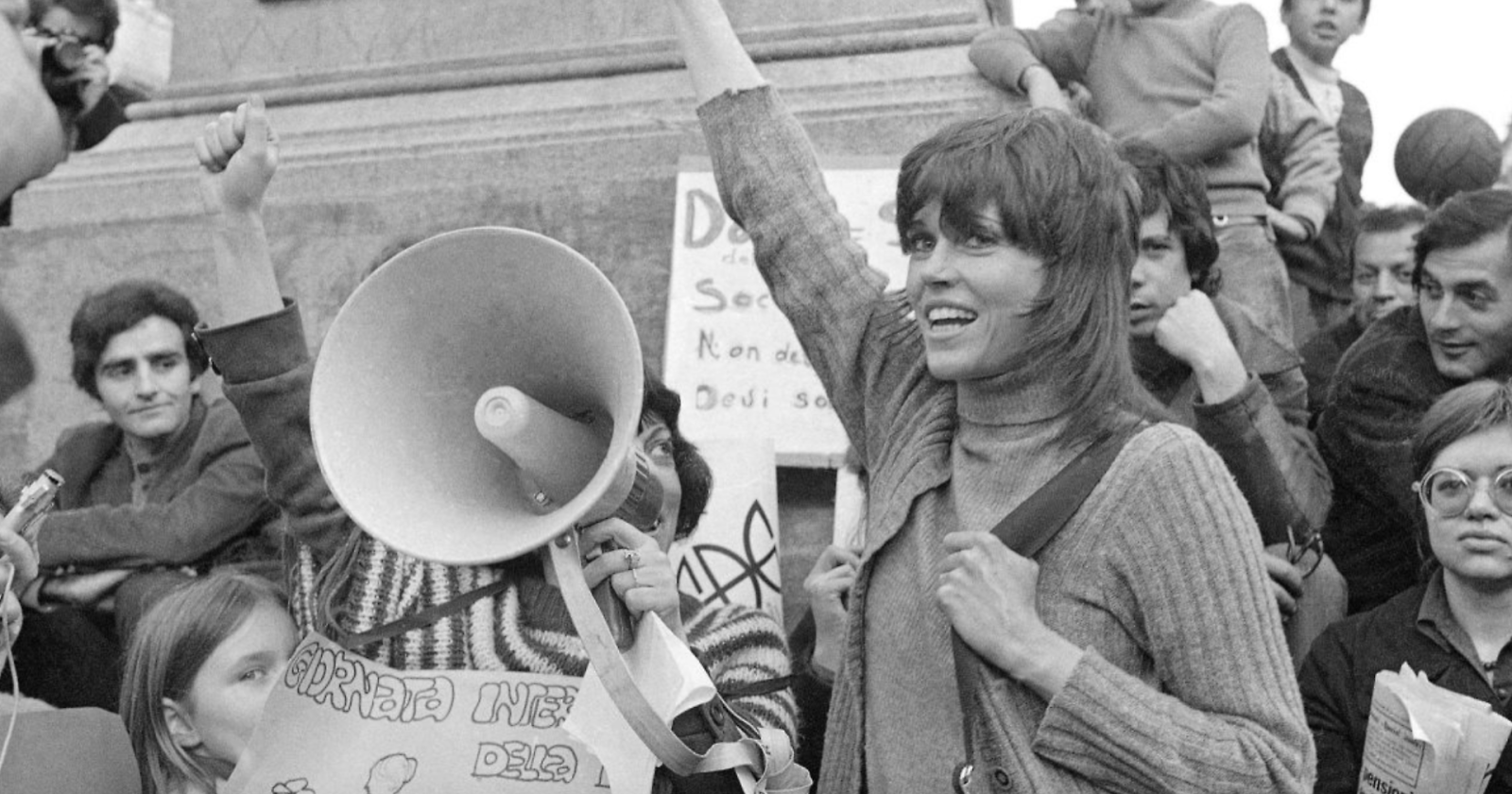 L' 8 marzo tra equilibrismo esistenziale  e  gestione del potere: la difficile quadratura del cerchio  della vita femminile 