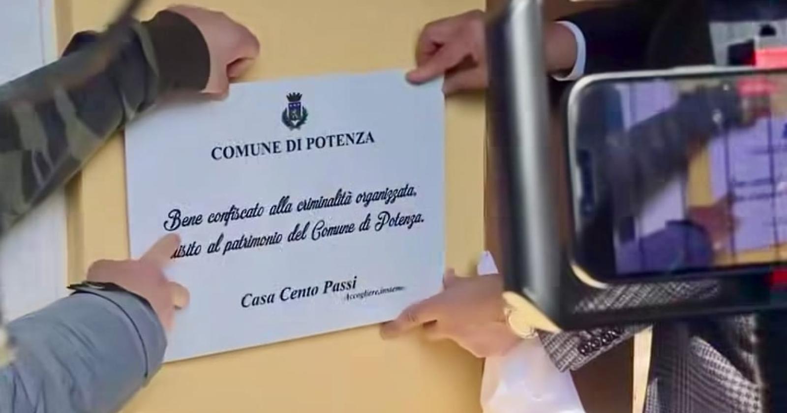 Potenza, il bene confiscato al boss diventa la "Casa Cento Passi"