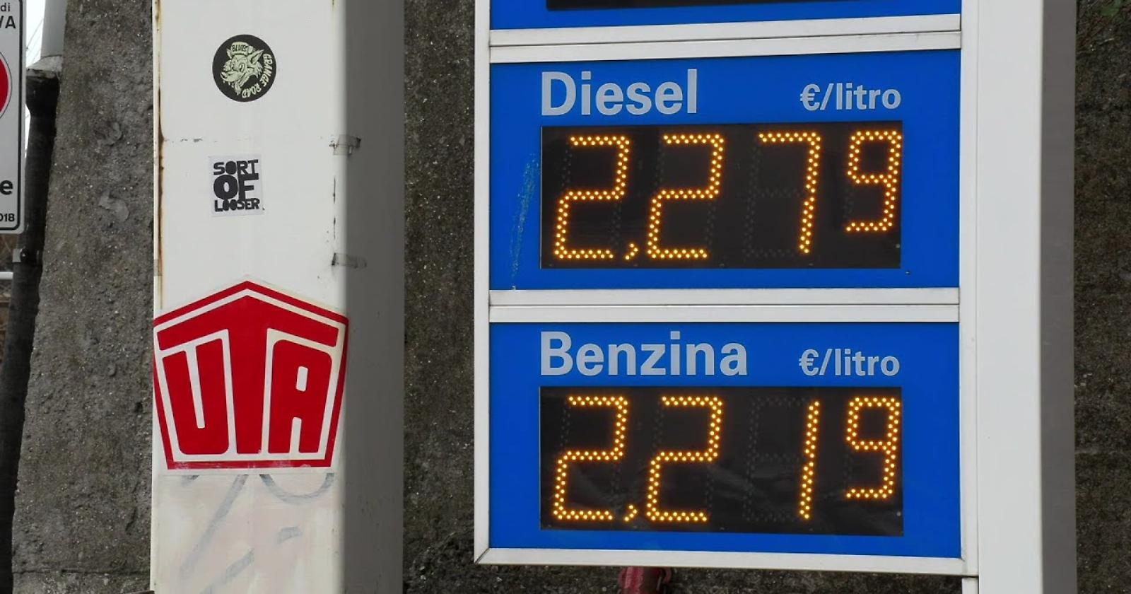 Prezzi dei carburanti in salita, in Basilicata benzina tra le pi&ugrave; care d&rsquo;Italia: ira del Codacons