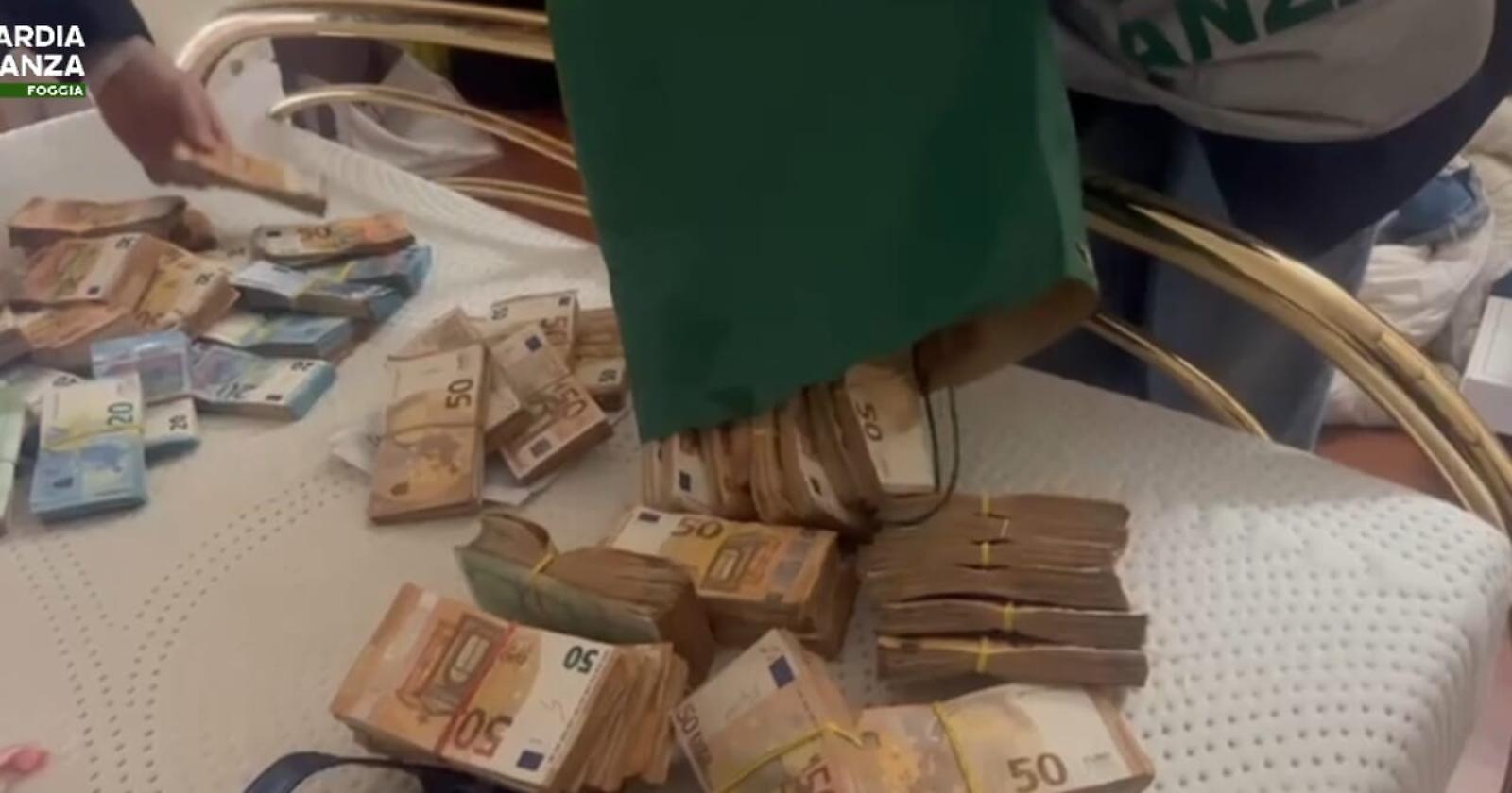 &laquo;Mendolicchio non c'entra con il denaro sequestrato dalla GdF&raquo; nell'indagine sugli appalti pubblici in Capitanata