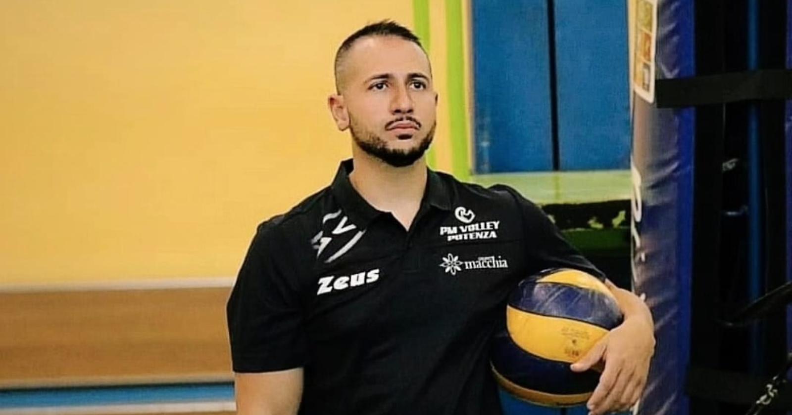 Pallavolo, divisa e penna: Marco Orlando, storie di disciplina e introspezione