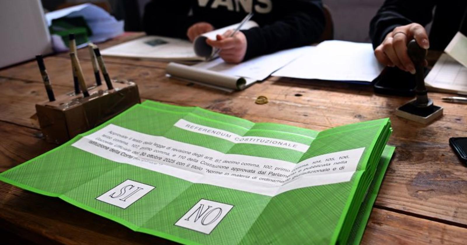 Referendum, gli italiani stoppano la riforma della giustizia: No al 54 per cento