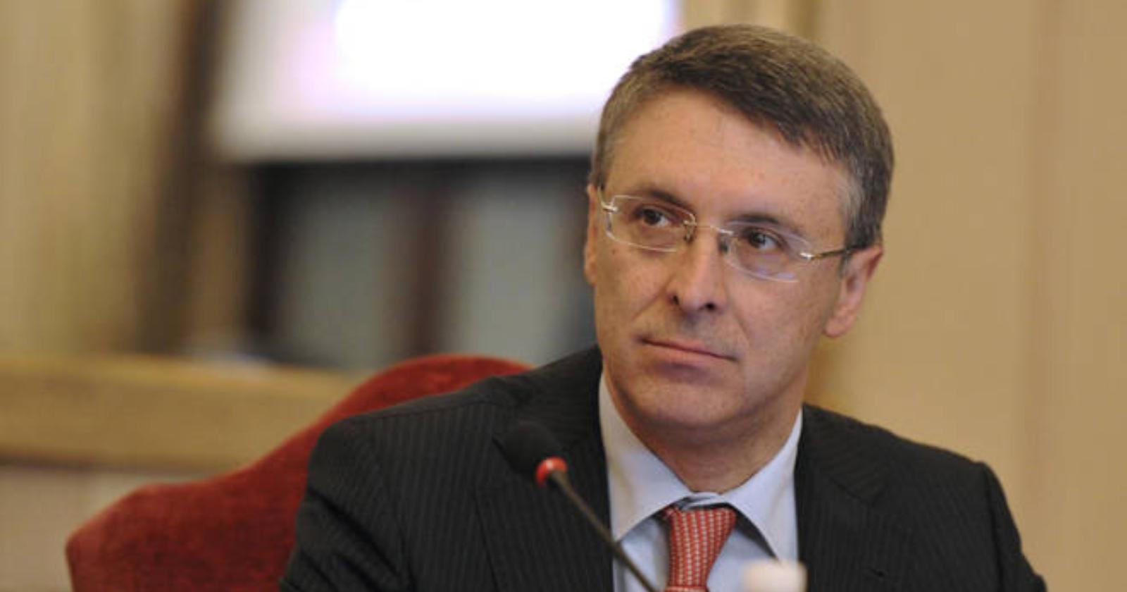 Raffaele Cantone alla prova di Salerno 