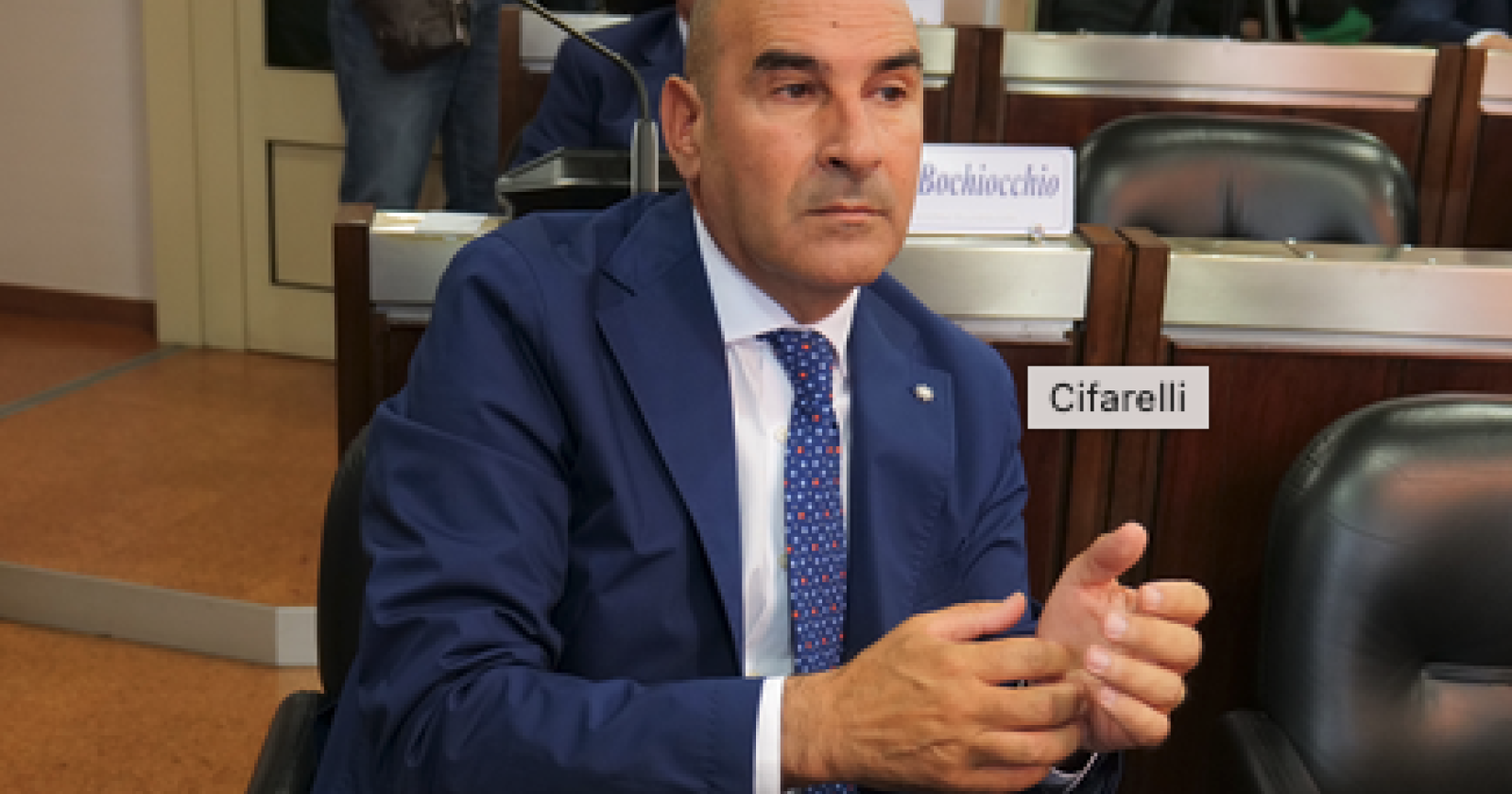 Cifarelli strizza l'occhio a Decaro