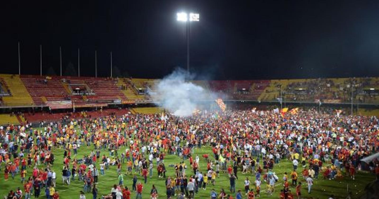 Il Benevento conquista la serie B dopo tre anni, il Foggia ad un passo dalla D
