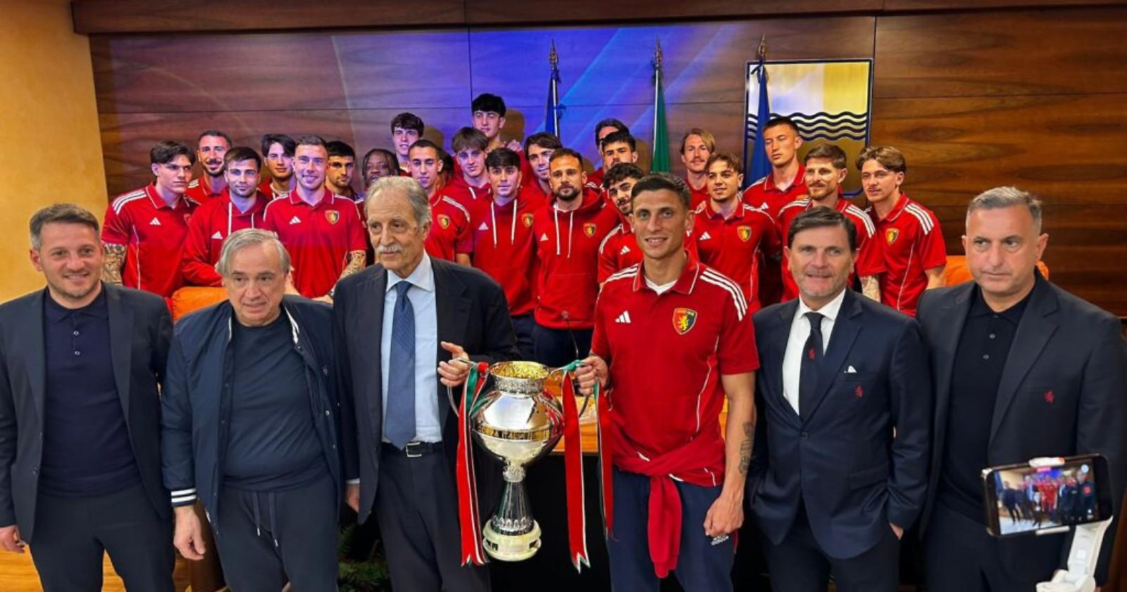 Il Potenza Calcio fa la storia, Bardi lo accoglie in Regione: &ldquo;Orgoglio lucano&rdquo;