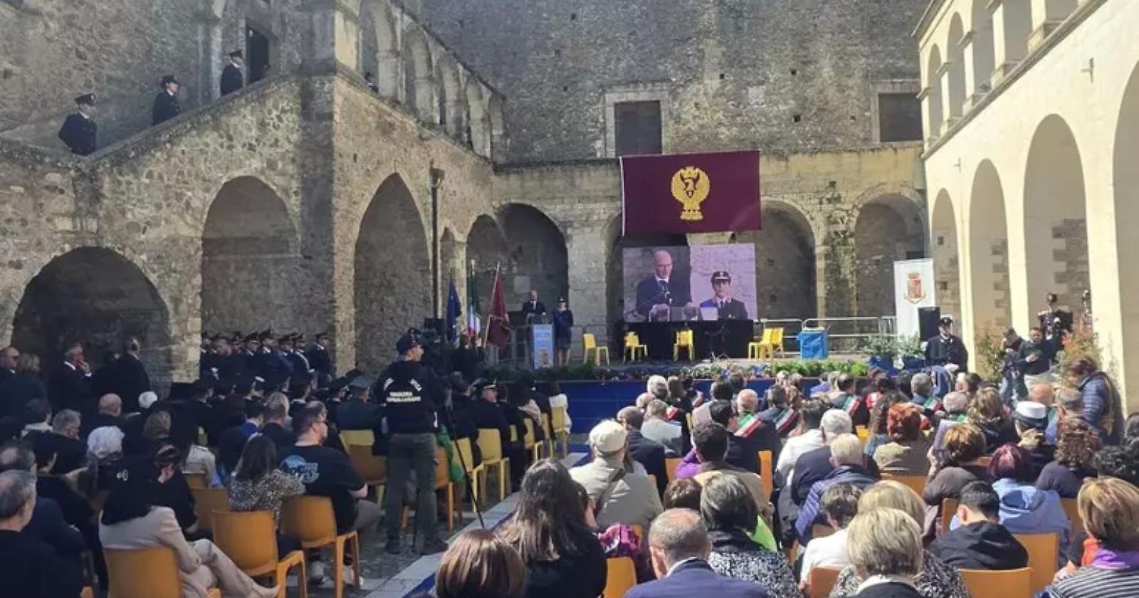 Polizia di Stato, 174 anni al servizio dei cittadini: cerimonia tra Matera e Miglionico
