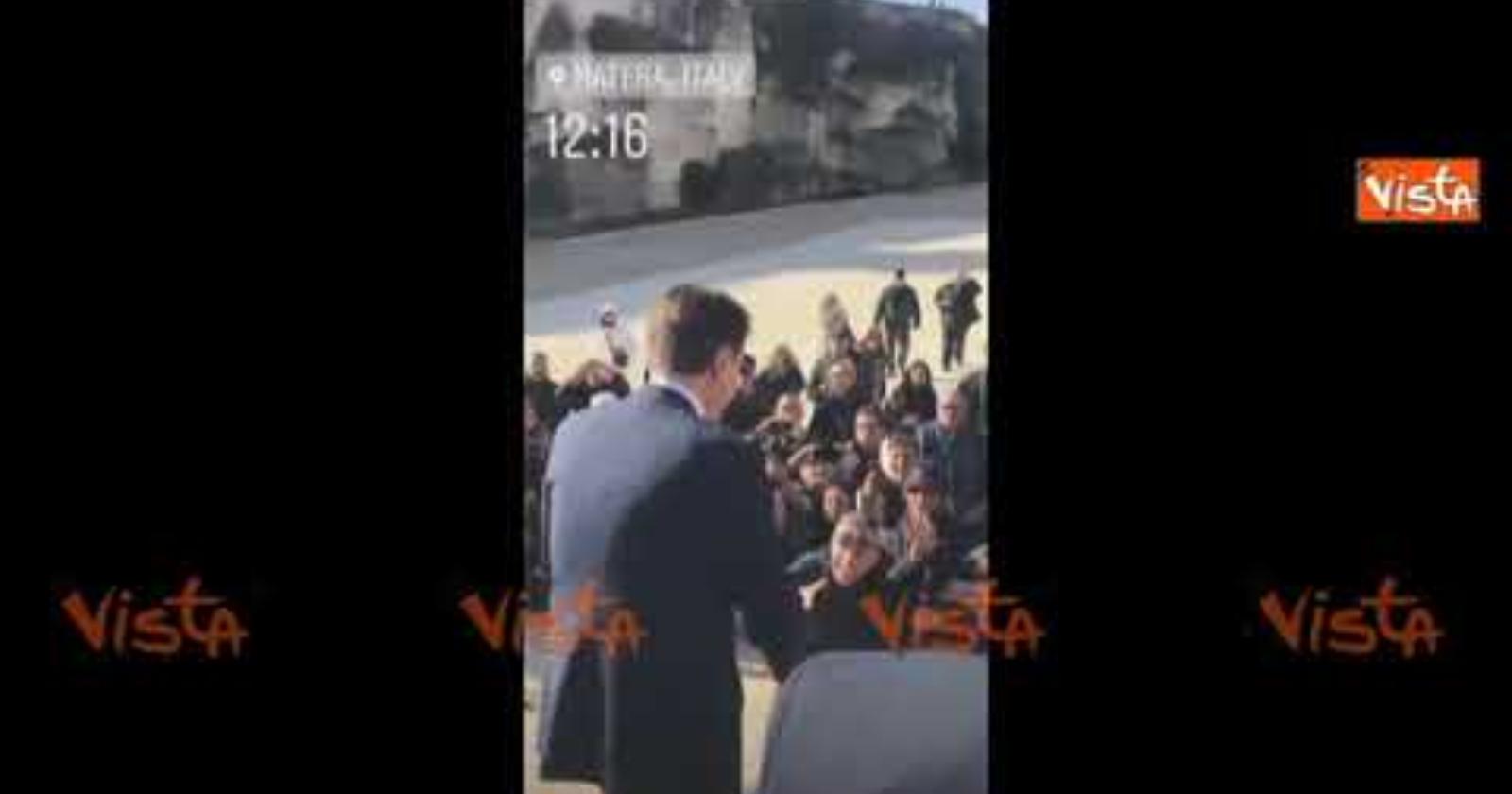 Conte acclamato a Matera: «Grazie presidente!» IL VIDEO
